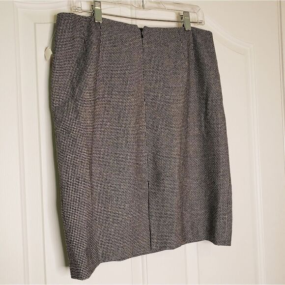 Tahari Wool Blend Skirt - Picture 4 of 6